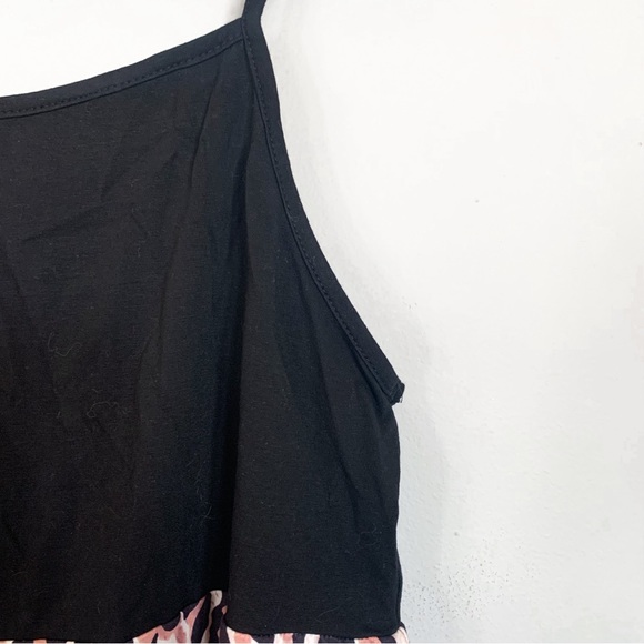 Temu • Tank Top - Picture 2 of 5